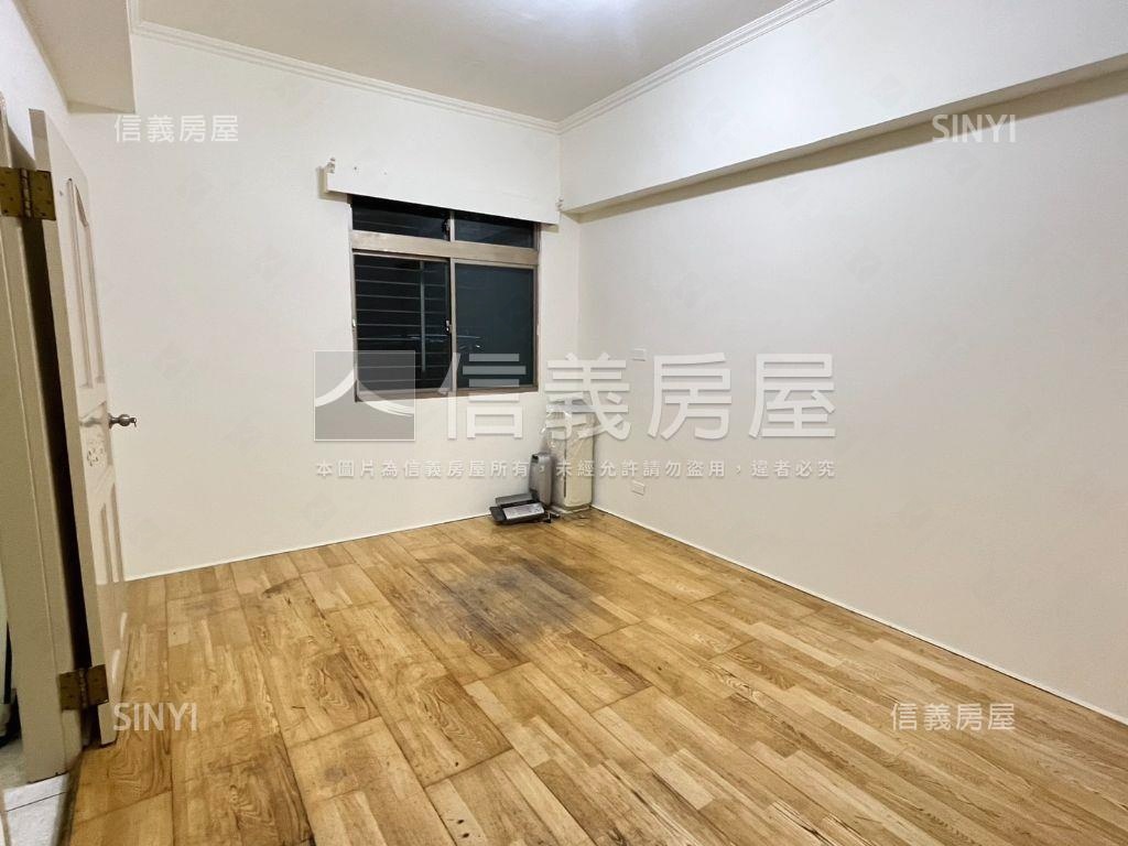 首都花園一樓房屋室內格局與周邊環境