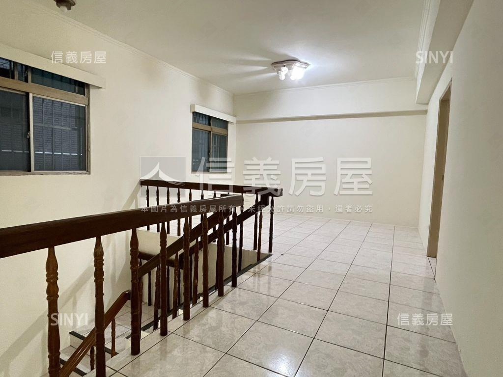 首都花園一樓房屋室內格局與周邊環境