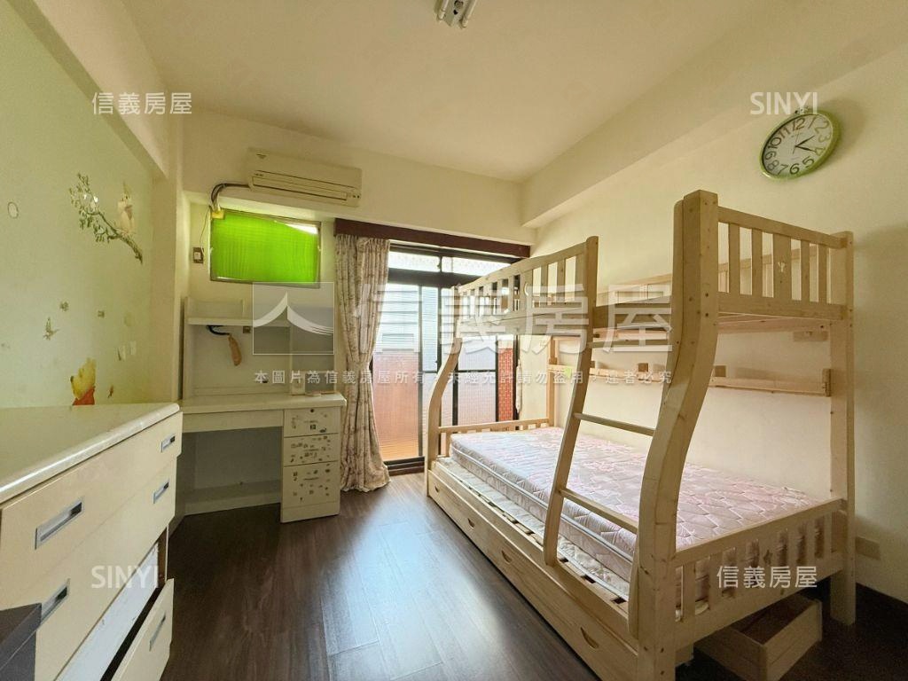 西區文教區屋況好電梯三房房屋室內格局與周邊環境