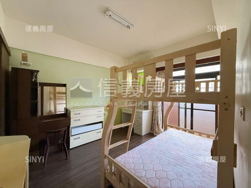 西區文教區屋況好電梯三房房屋室內格局與周邊環境