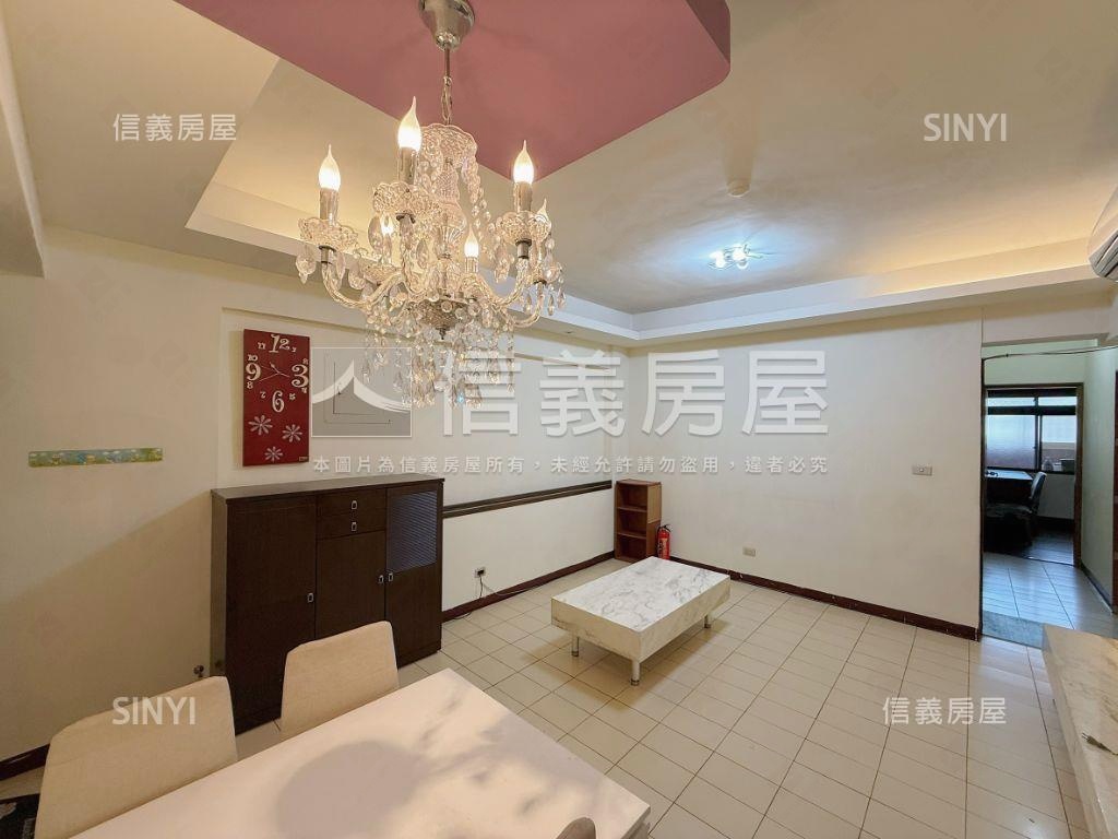西區文教區屋況好電梯三房房屋室內格局與周邊環境