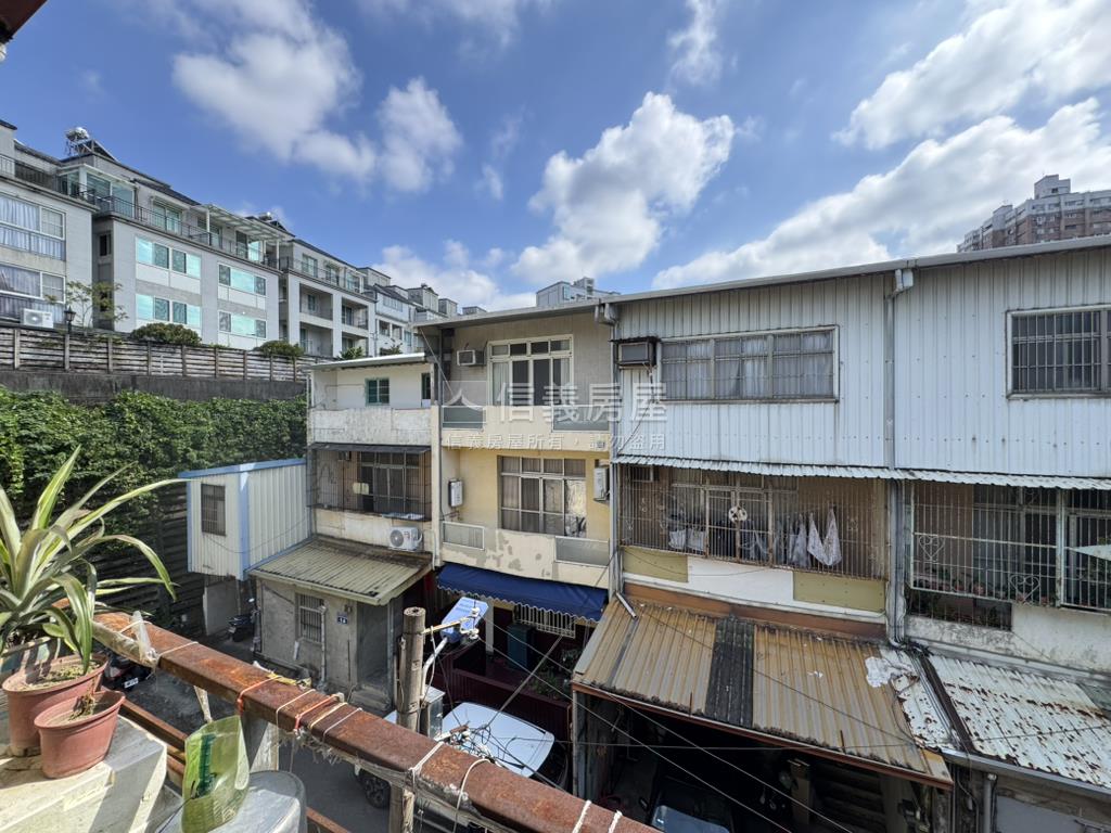 花園新城幸福成家透天房屋室內格局與周邊環境