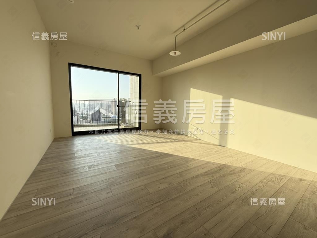 嵐ＣＡＳＡ極美４房雙車房屋室內格局與周邊環境