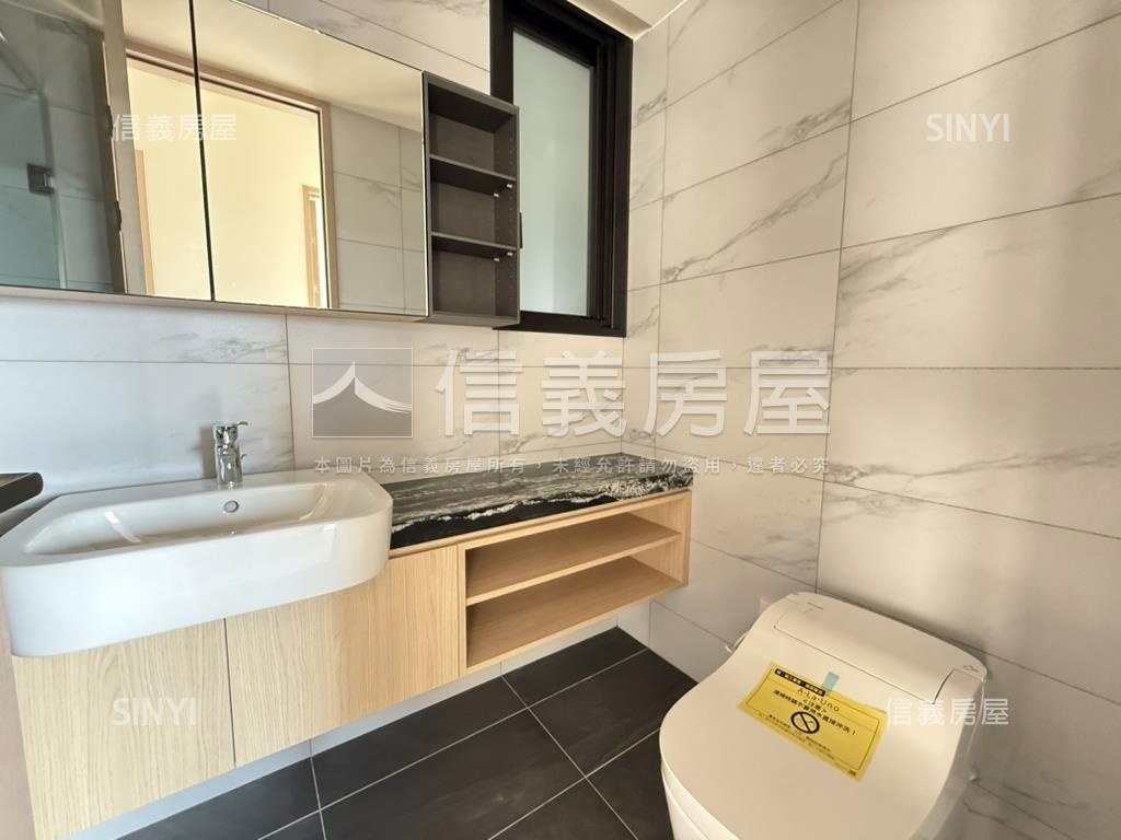 嵐ＣＡＳＡ極美４房雙車房屋室內格局與周邊環境