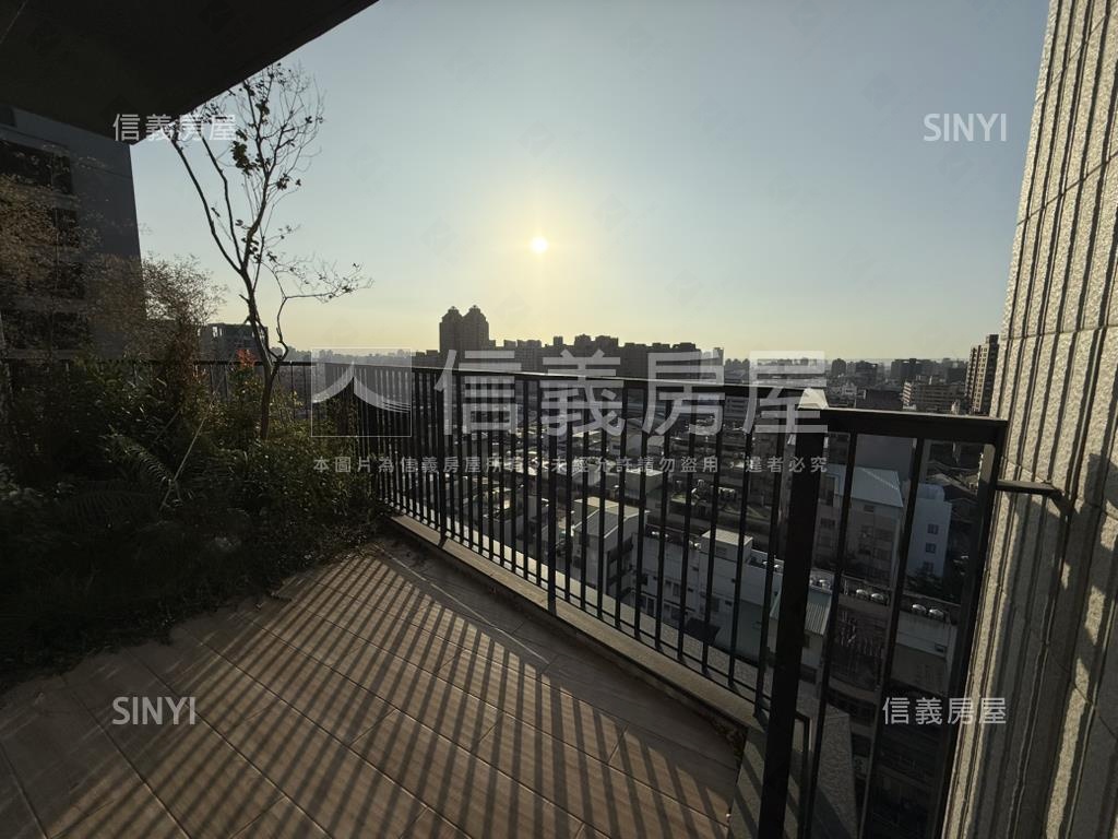 嵐ＣＡＳＡ極美４房雙車房屋室內格局與周邊環境