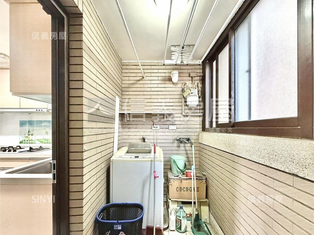 順天帝璟三房平車稀有釋出房屋室內格局與周邊環境