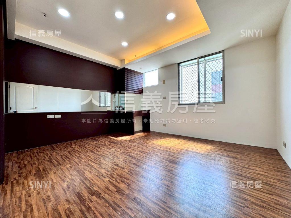 低總價三房附車位房屋室內格局與周邊環境