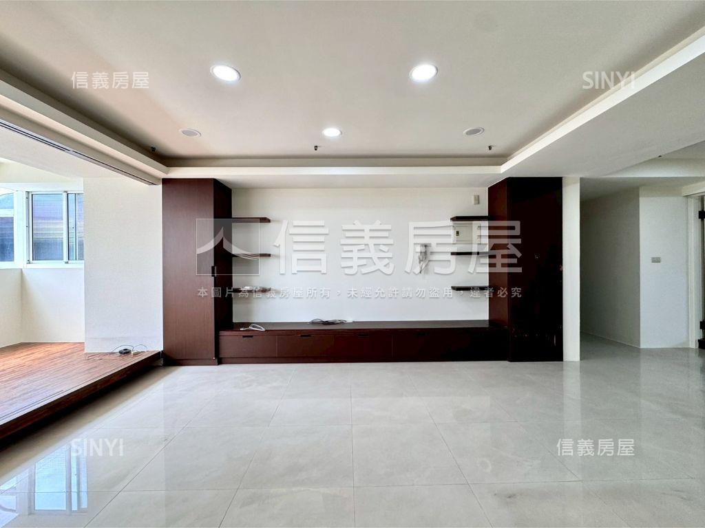 低總價三房附車位房屋室內格局與周邊環境