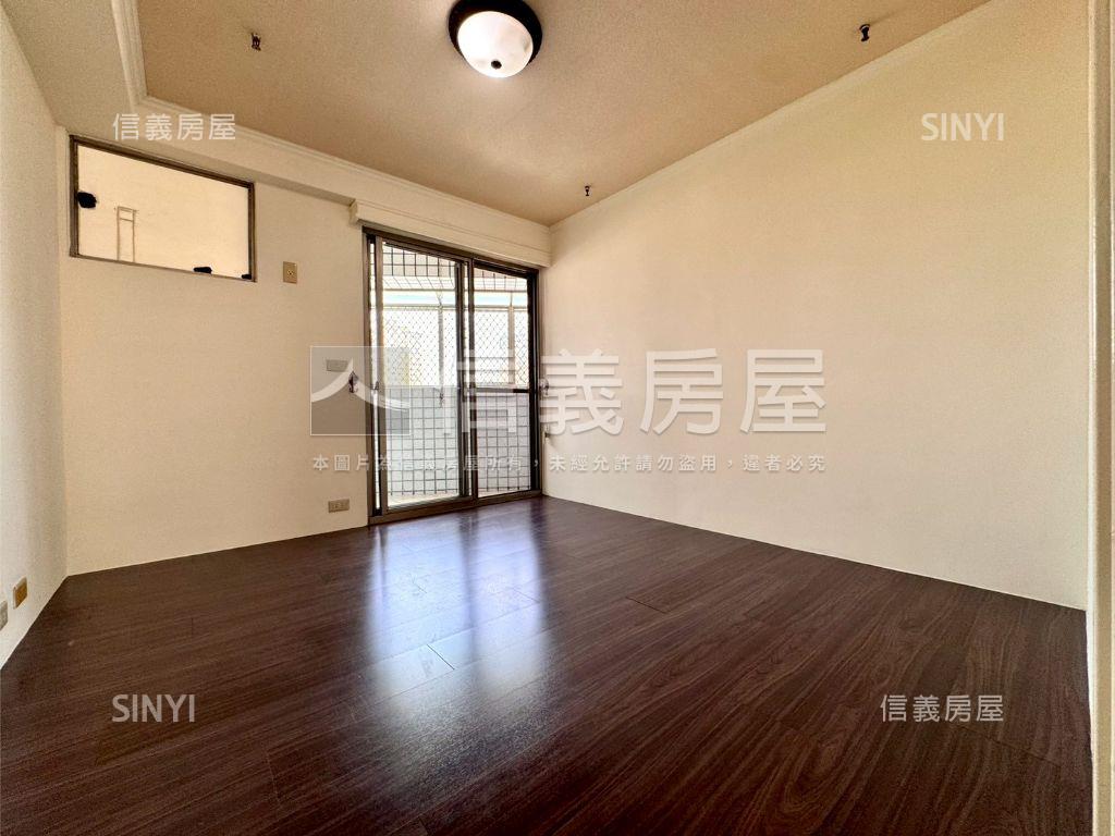 低總價三房附車位房屋室內格局與周邊環境