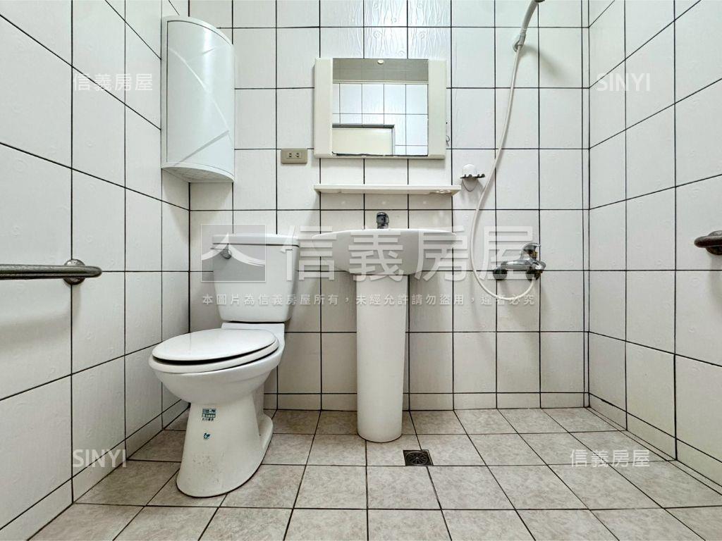 低總價三房附車位房屋室內格局與周邊環境