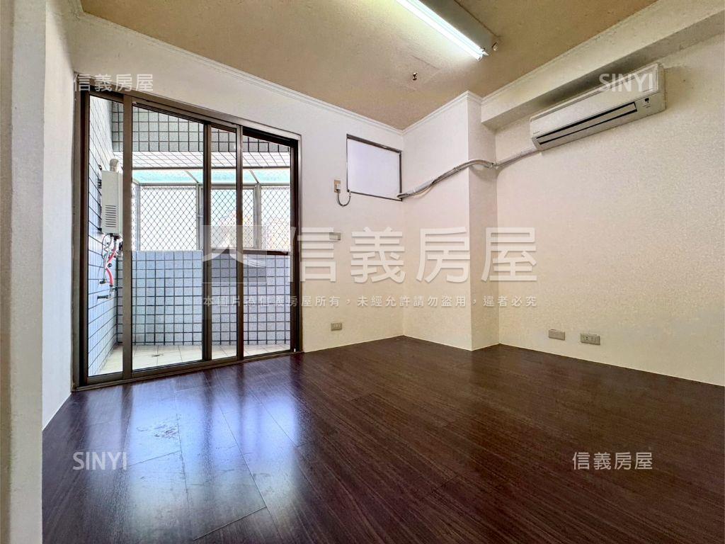 低總價三房附車位房屋室內格局與周邊環境