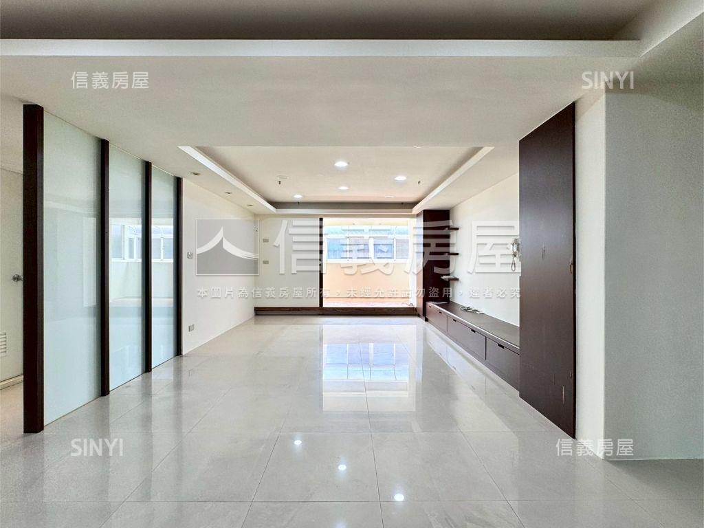 低總價三房附車位房屋室內格局與周邊環境