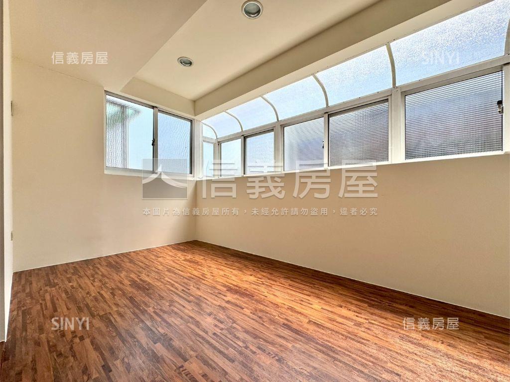 低總價三房附車位房屋室內格局與周邊環境