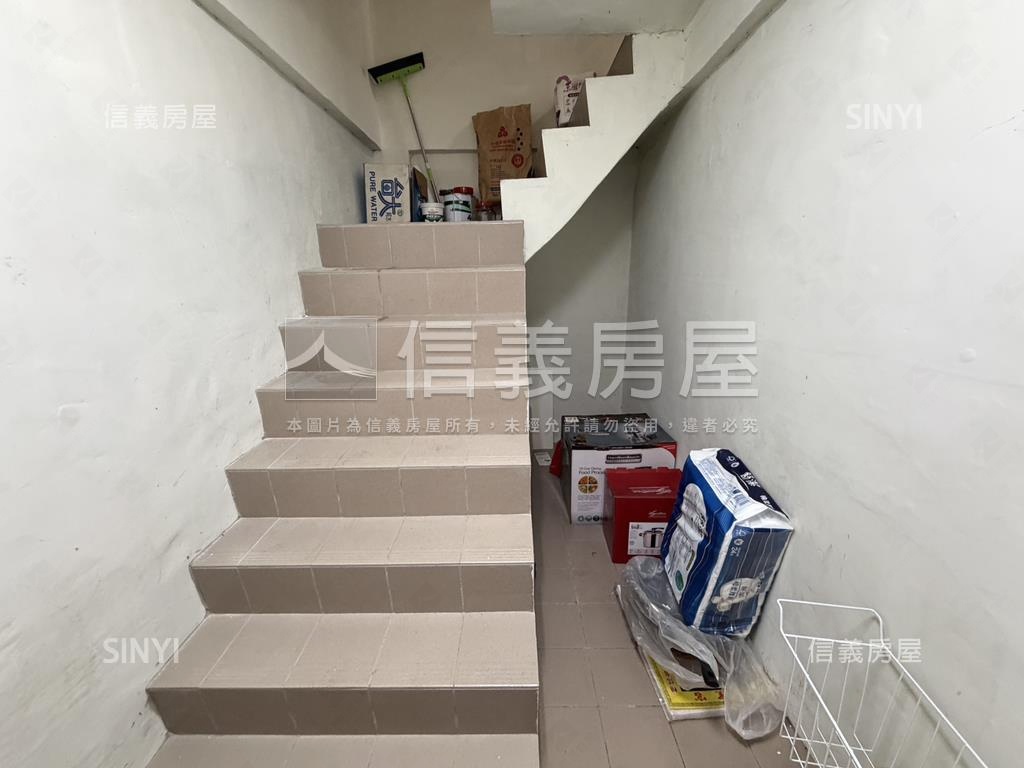一馬當先騎樓邊間透天房屋室內格局與周邊環境