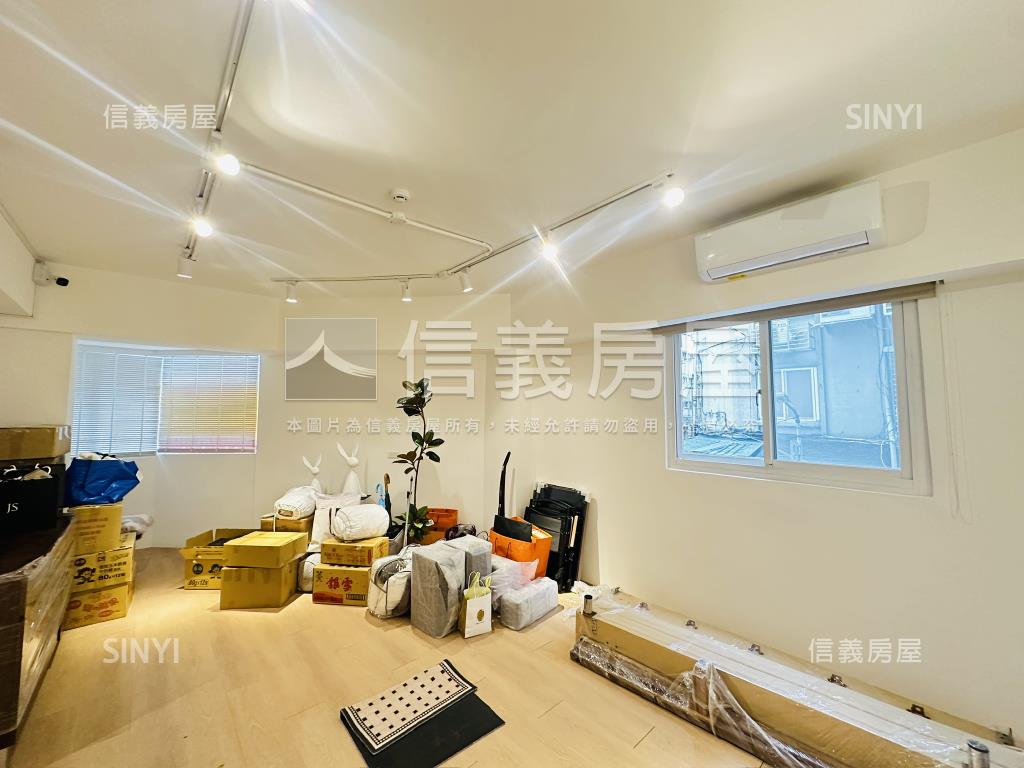 忠孝花園邊間２樓房屋室內格局與周邊環境