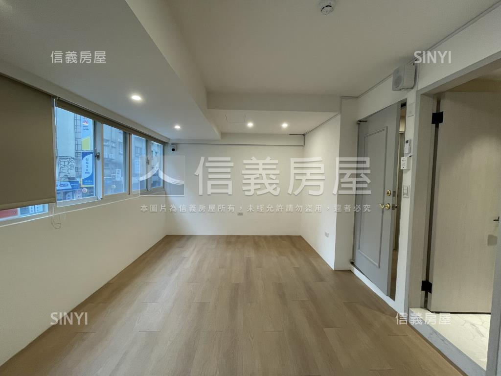忠孝花園邊間２樓房屋室內格局與周邊環境