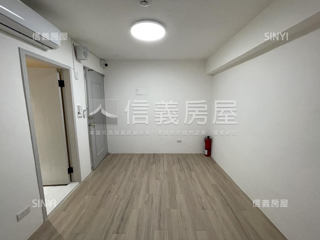 忠孝花園邊間２樓房屋室內格局與周邊環境