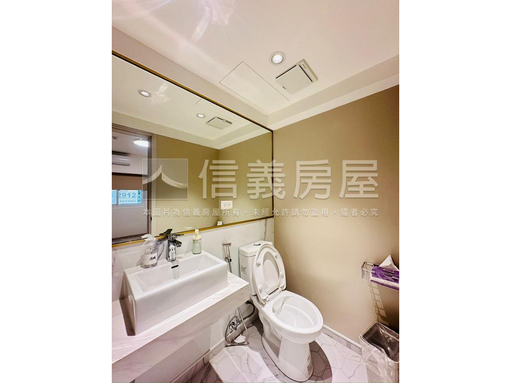 忠孝花園邊間２樓房屋室內格局與周邊環境