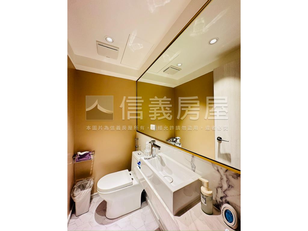 忠孝花園邊間２樓房屋室內格局與周邊環境