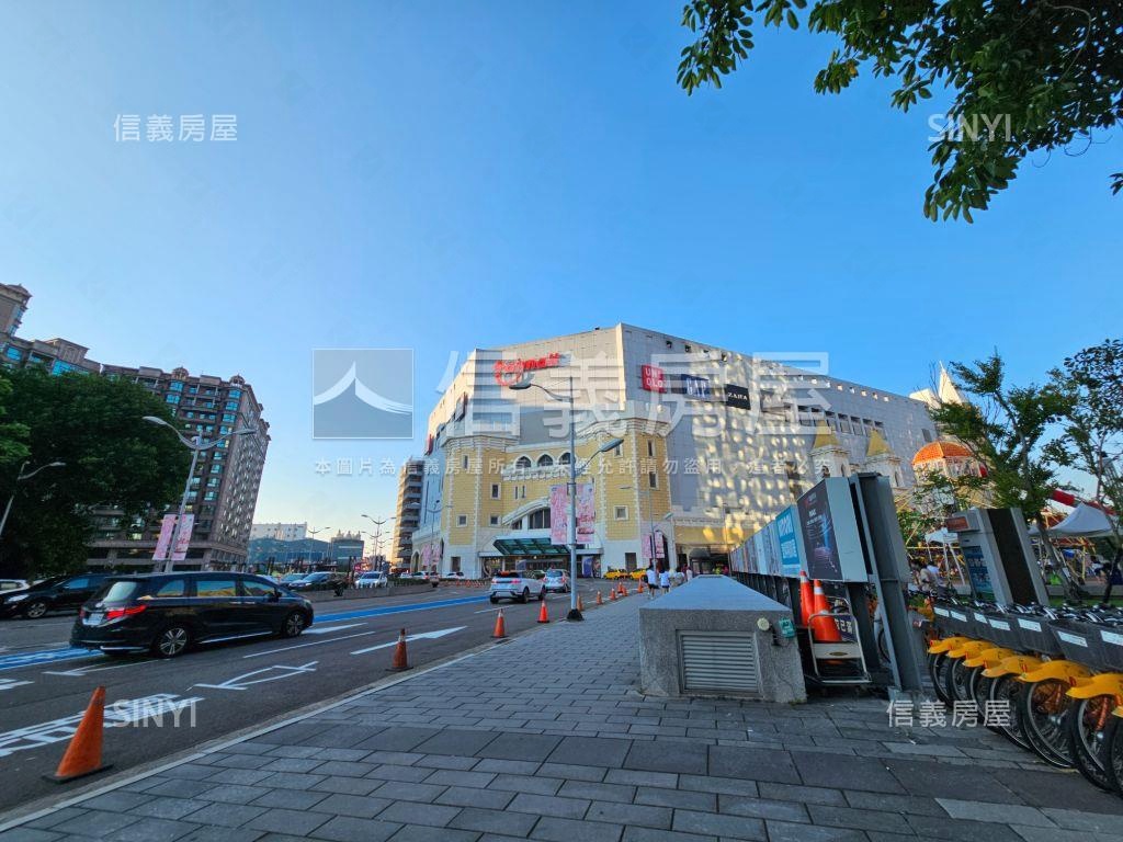 台茂對面邊間二樓辦公店面房屋室內格局與周邊環境