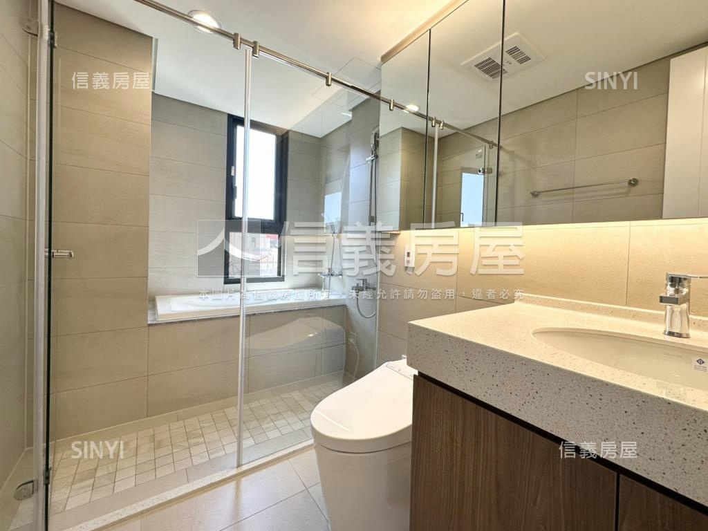 楓ＰＡＲＫ綠意三房雙平車房屋室內格局與周邊環境