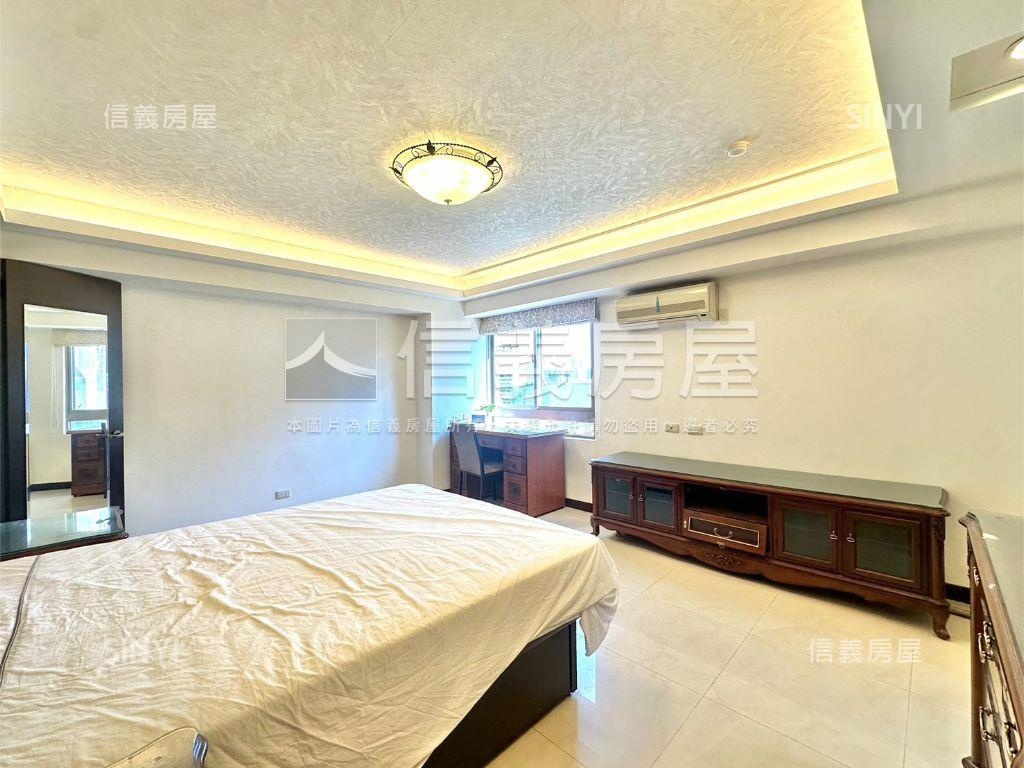 信義安和鴻福大廈３＋１房房屋室內格局與周邊環境