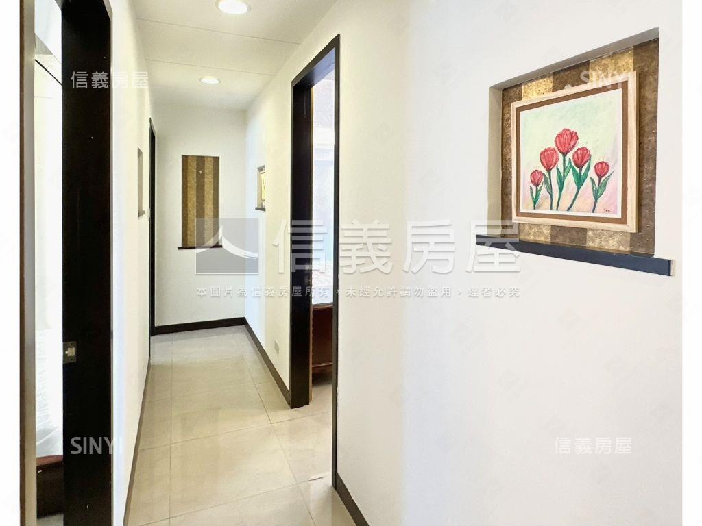 信義安和鴻福大廈３＋１房房屋室內格局與周邊環境