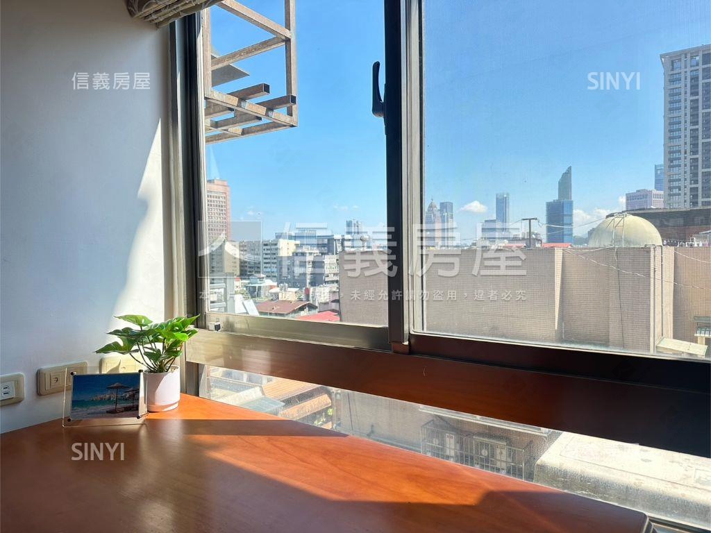 信義安和鴻福大廈３＋１房房屋室內格局與周邊環境