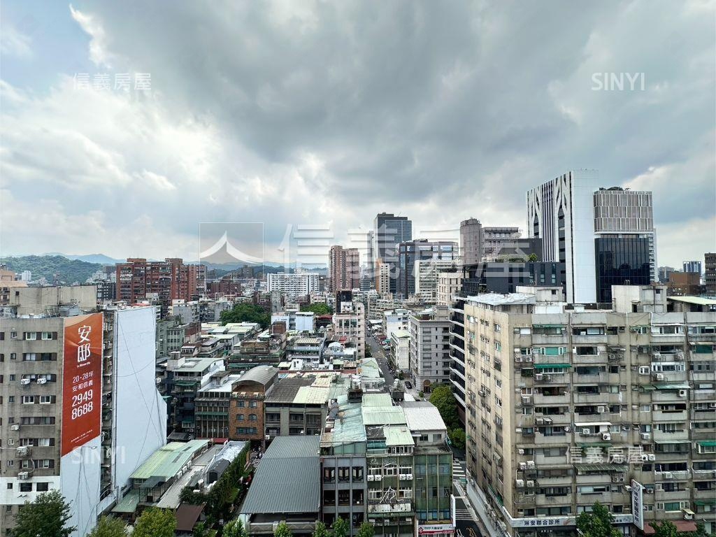 信義安和鴻福大廈３＋１房房屋室內格局與周邊環境