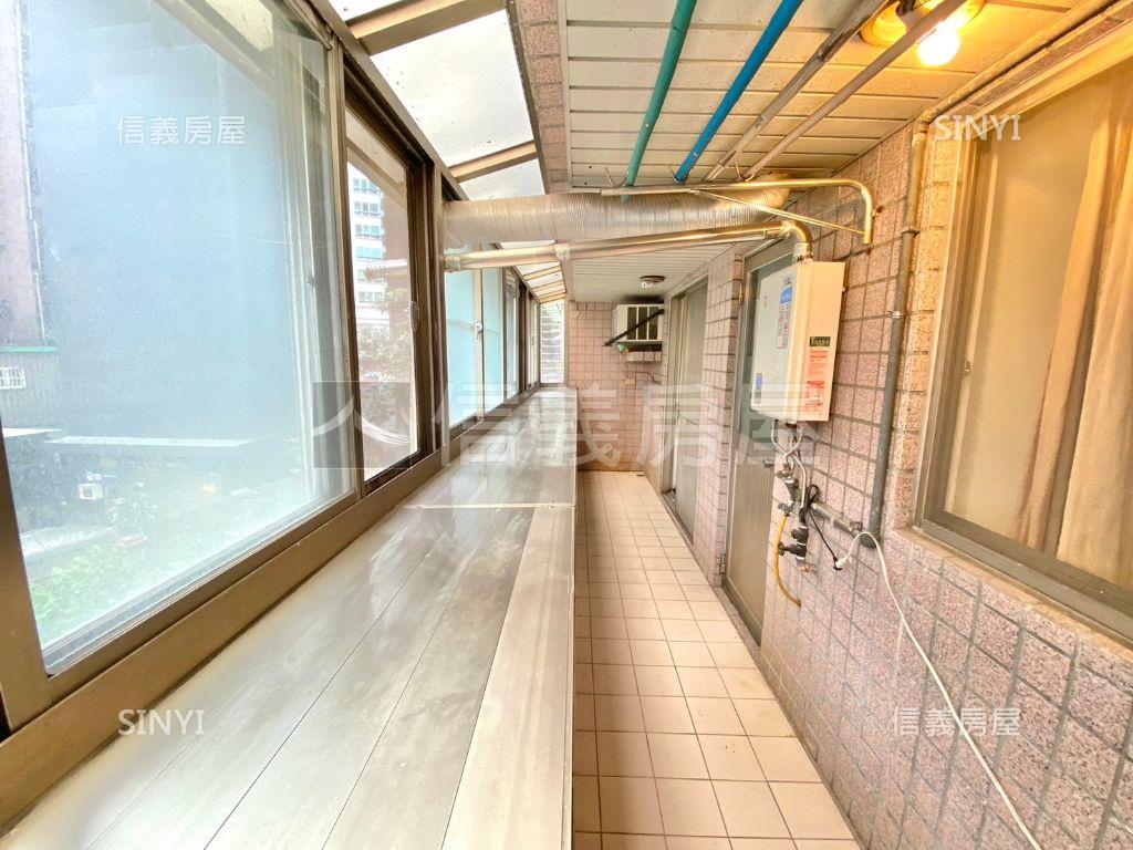 汐科站旁方正２房大空間房屋室內格局與周邊環境