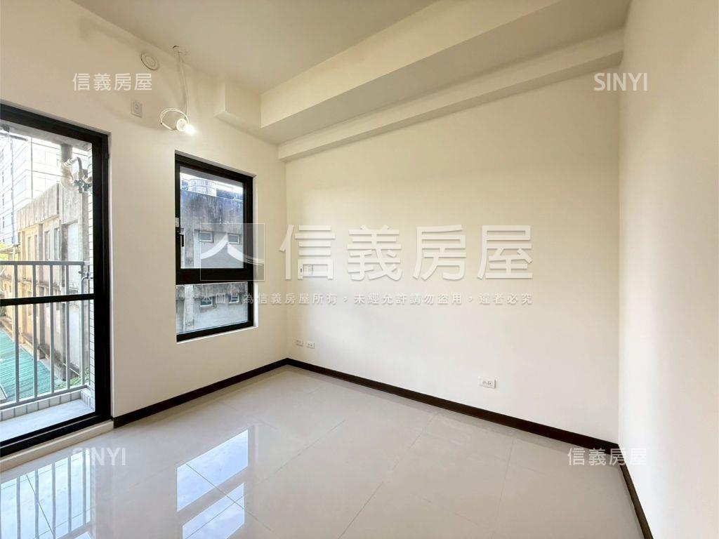 皇翔泱美稀有套房房屋室內格局與周邊環境