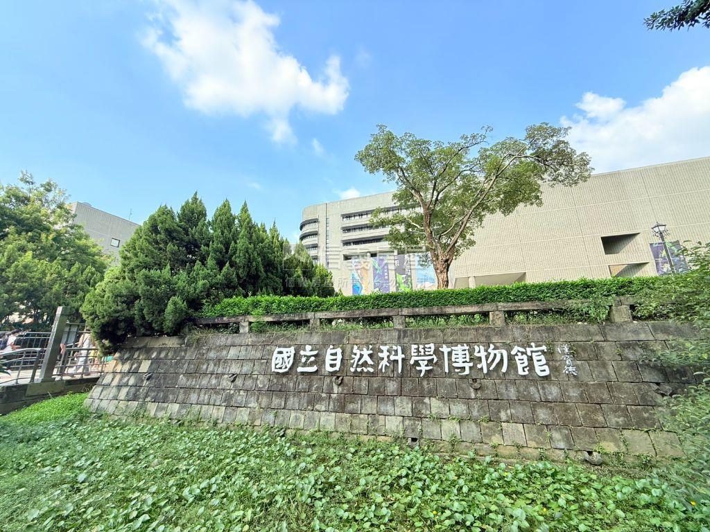 近台灣大道低單價商業用地房屋室內格局與周邊環境