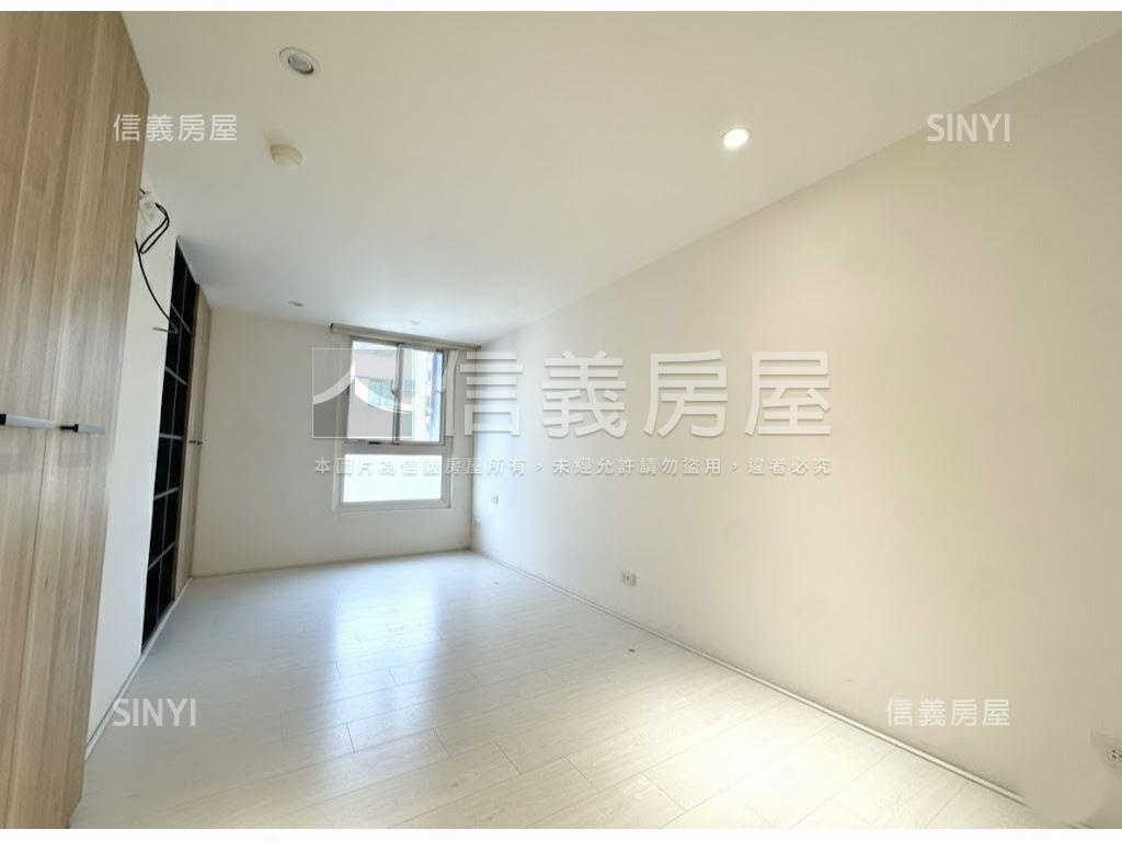 轉正的光民族經典房屋室內格局與周邊環境