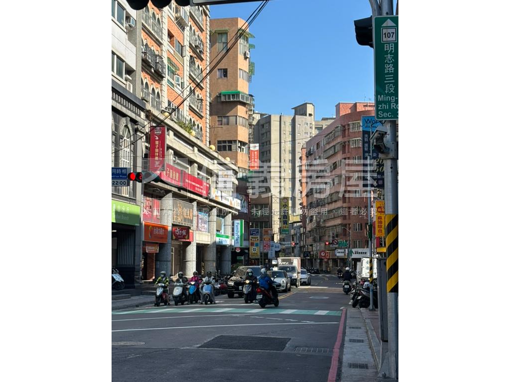 泰山工專路早餐店房屋室內格局與周邊環境