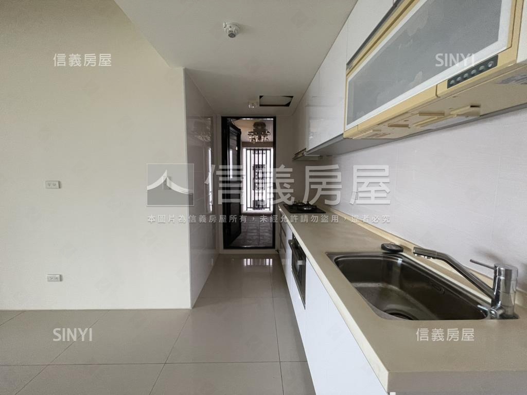 富宇君天下三房一手惜售房屋室內格局與周邊環境