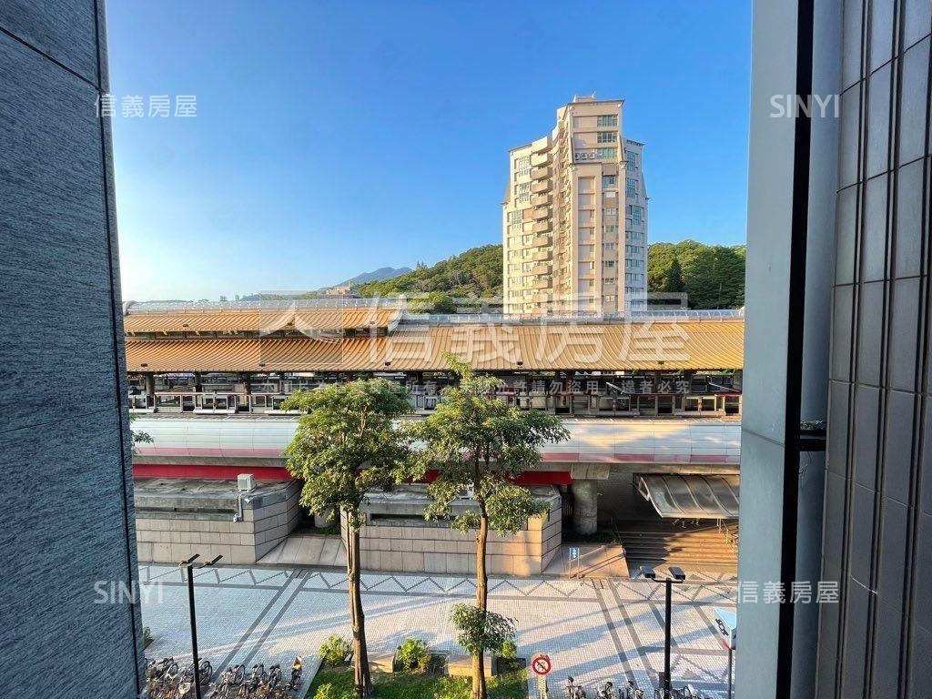 近士北科唭哩岸捷運美宅房屋室內格局與周邊環境