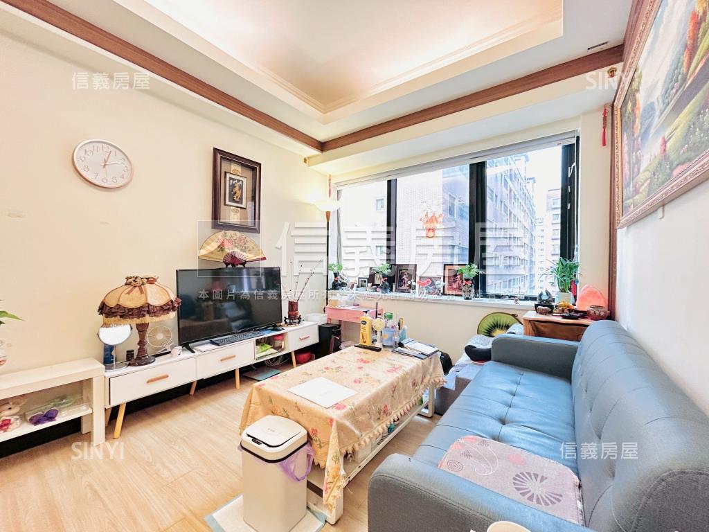 摩登高樓層採光收租首選房房屋室內格局與周邊環境