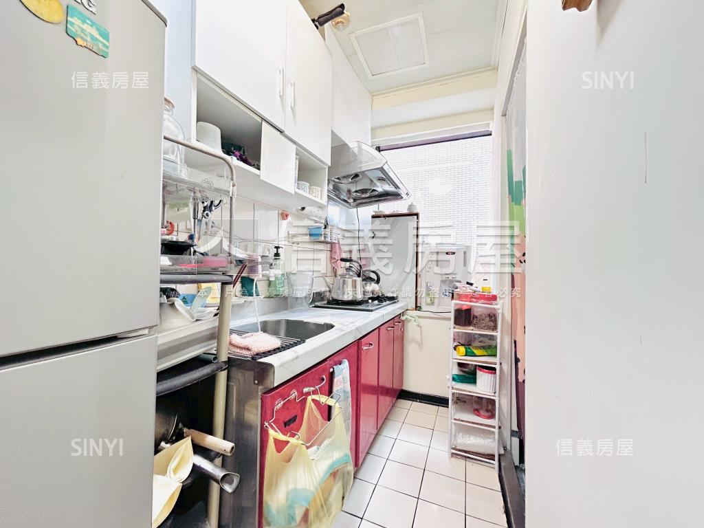 摩登高樓層採光收租首選房房屋室內格局與周邊環境