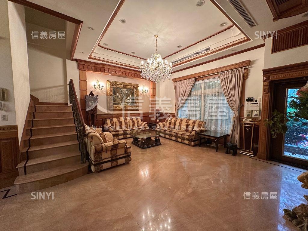 歐式風格巷寬電梯美透天房屋室內格局與周邊環境