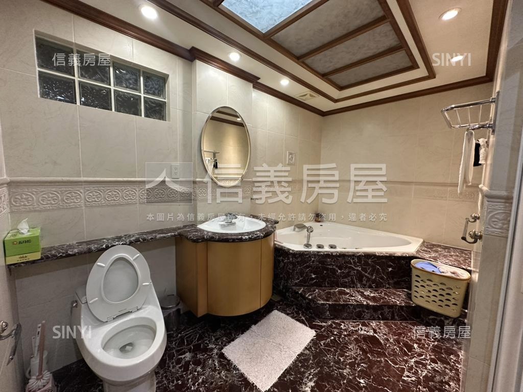 歐式風格巷寬電梯美透天房屋室內格局與周邊環境