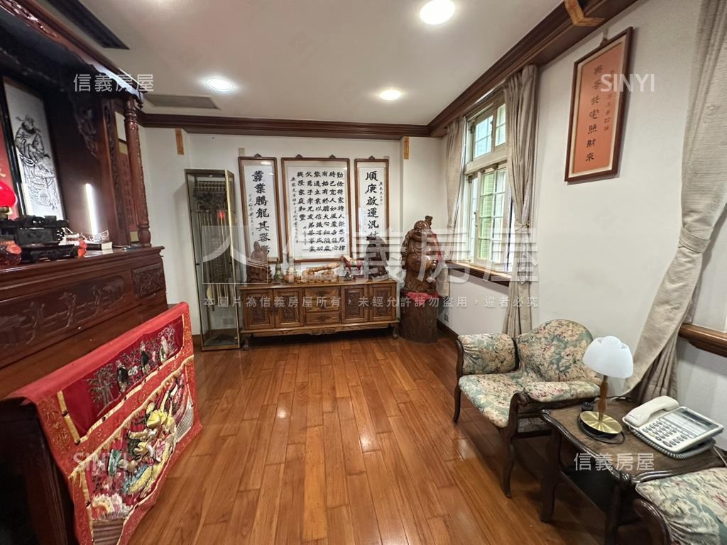 歐式風格巷寬電梯美透天房屋室內格局與周邊環境