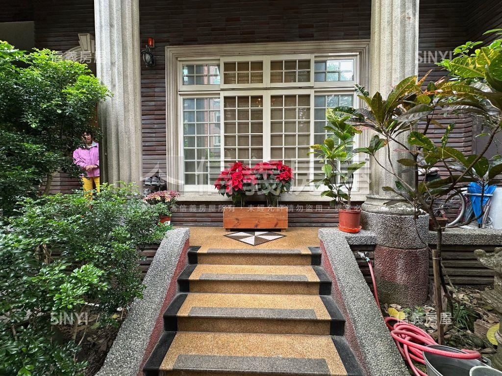 歐式風格巷寬電梯美透天房屋室內格局與周邊環境