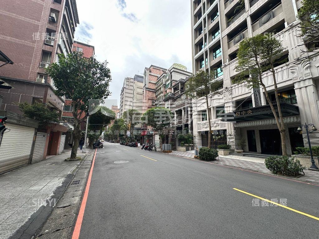 歐式風格巷寬電梯美透天房屋室內格局與周邊環境