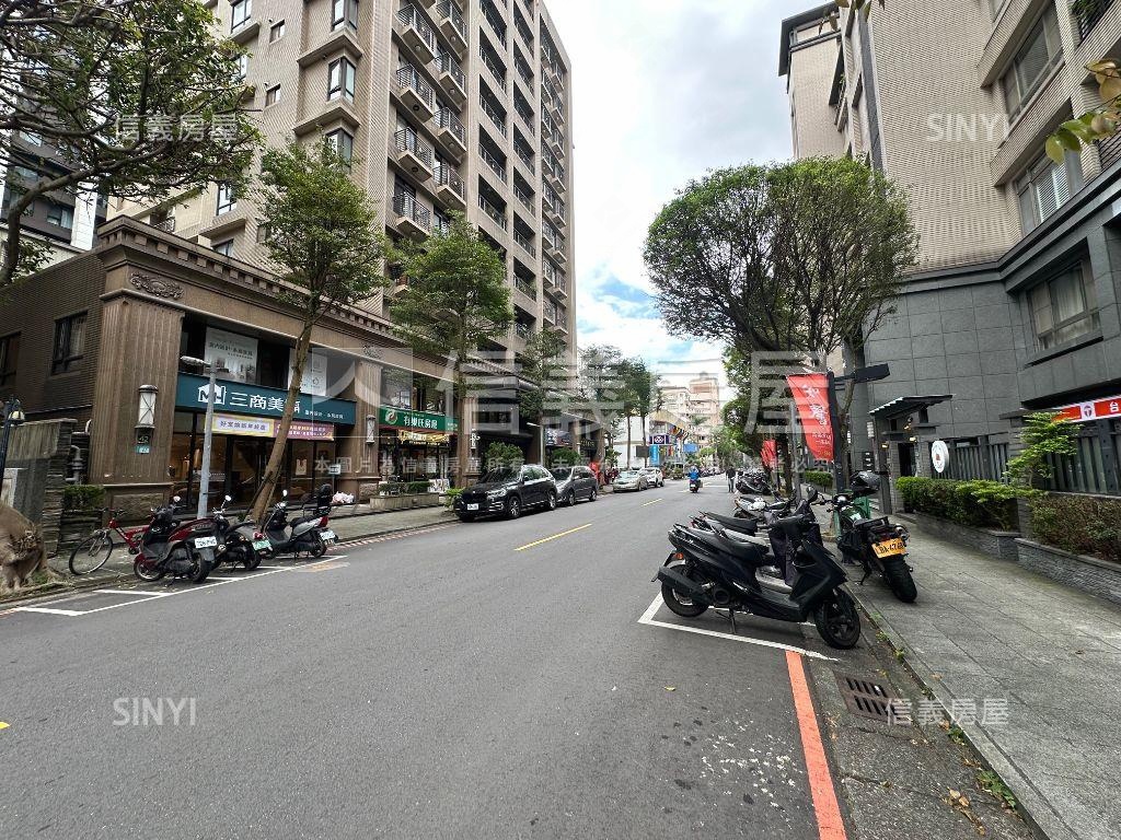 歐式風格巷寬電梯美透天房屋室內格局與周邊環境