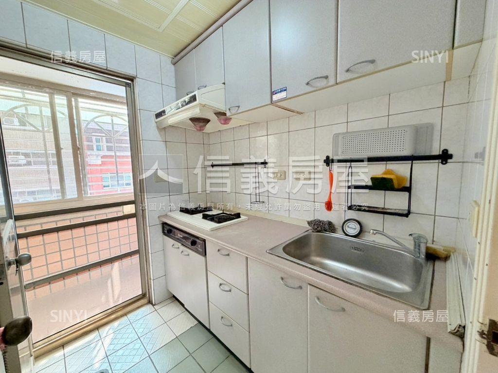 上安學區兩房平車房屋室內格局與周邊環境