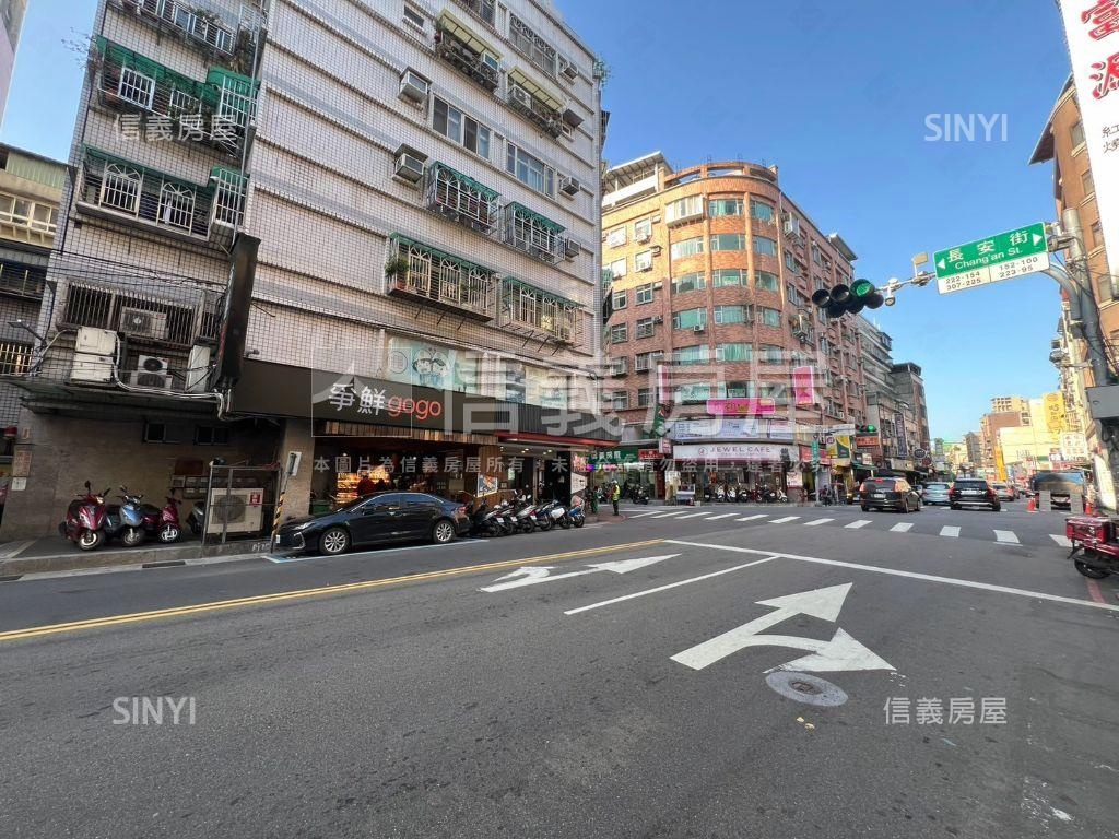 方正前後陽台美寓房屋室內格局與周邊環境