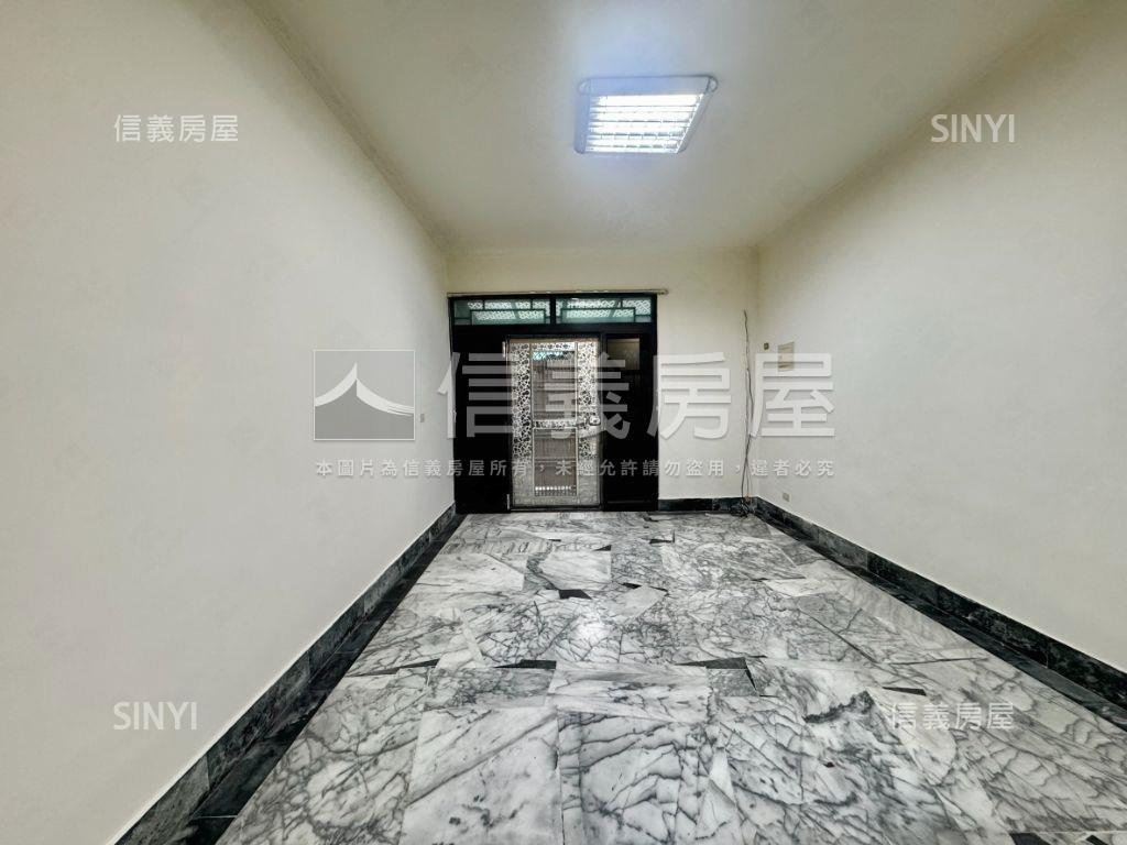 近中都三民國小漂亮透天房屋室內格局與周邊環境