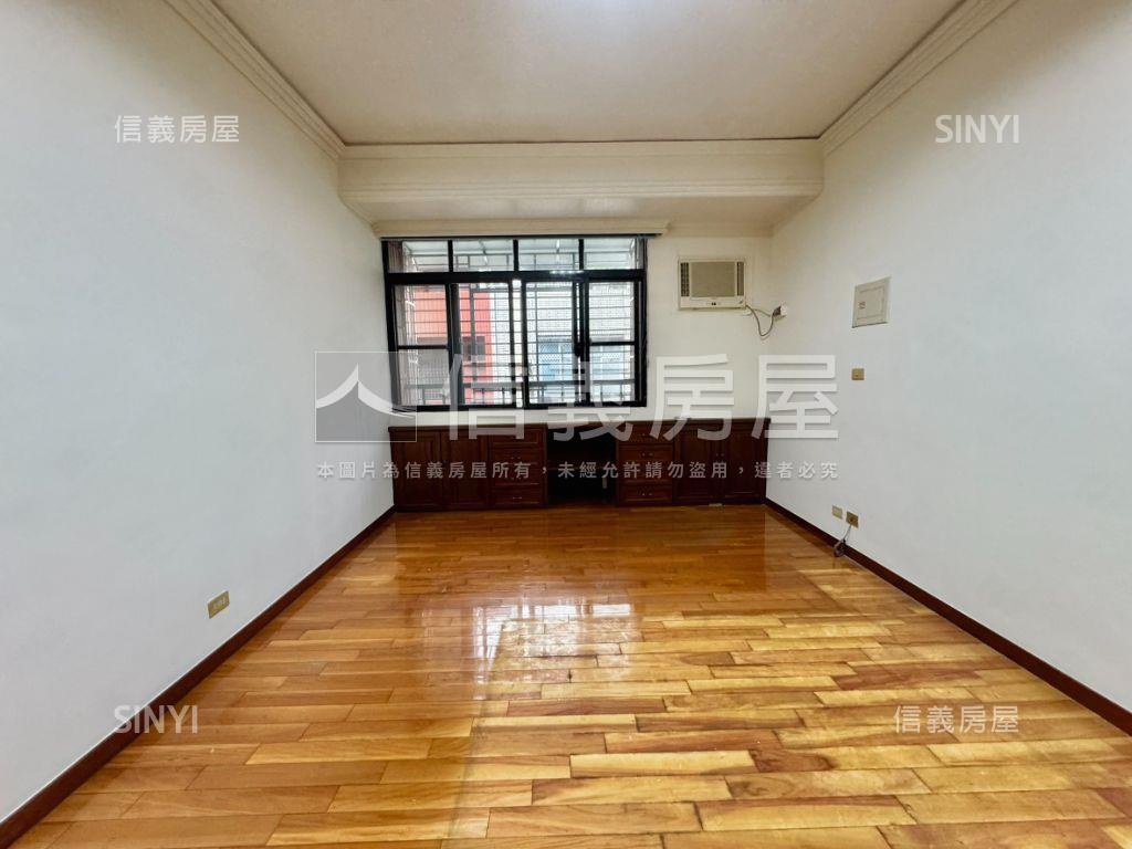 近中都三民國小漂亮透天房屋室內格局與周邊環境