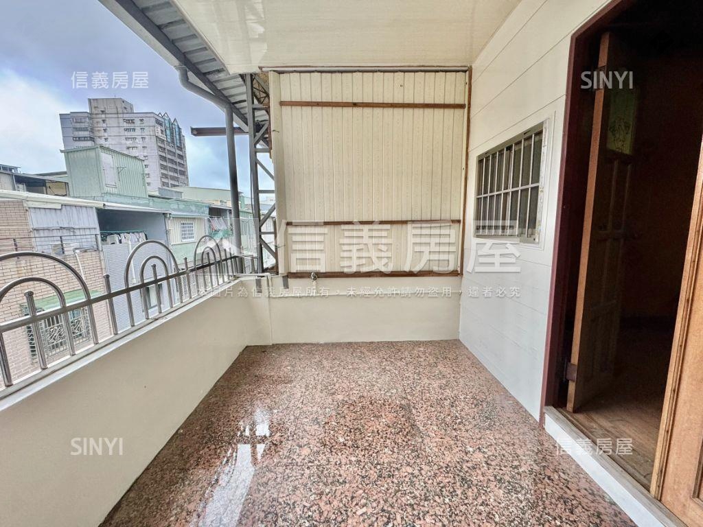 近中都三民國小漂亮透天房屋室內格局與周邊環境