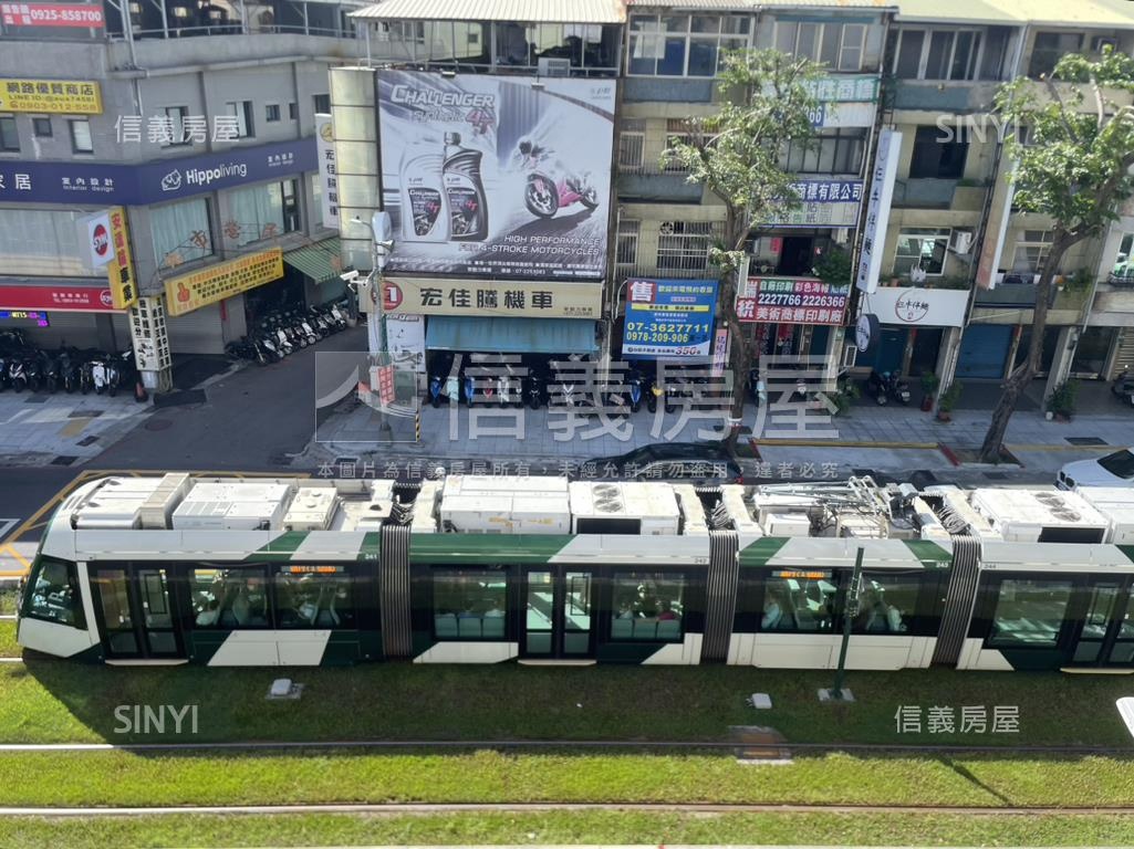 商五近捷運和輕軌三房房屋室內格局與周邊環境
